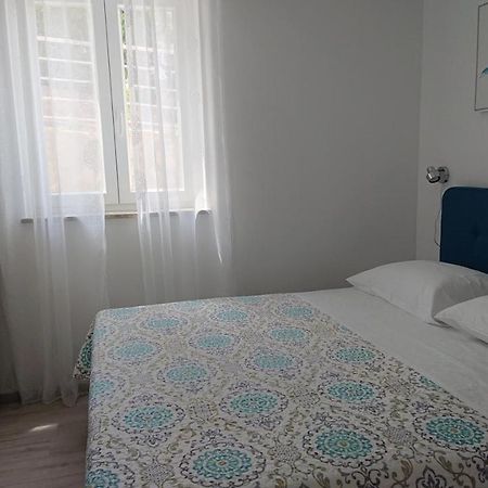 Roza Apartment Đảo Đảo Cres Ngoại thất bức ảnh