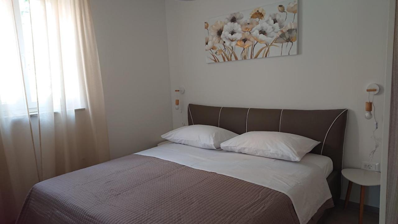 Roza Apartment Đảo Đảo Cres Ngoại thất bức ảnh